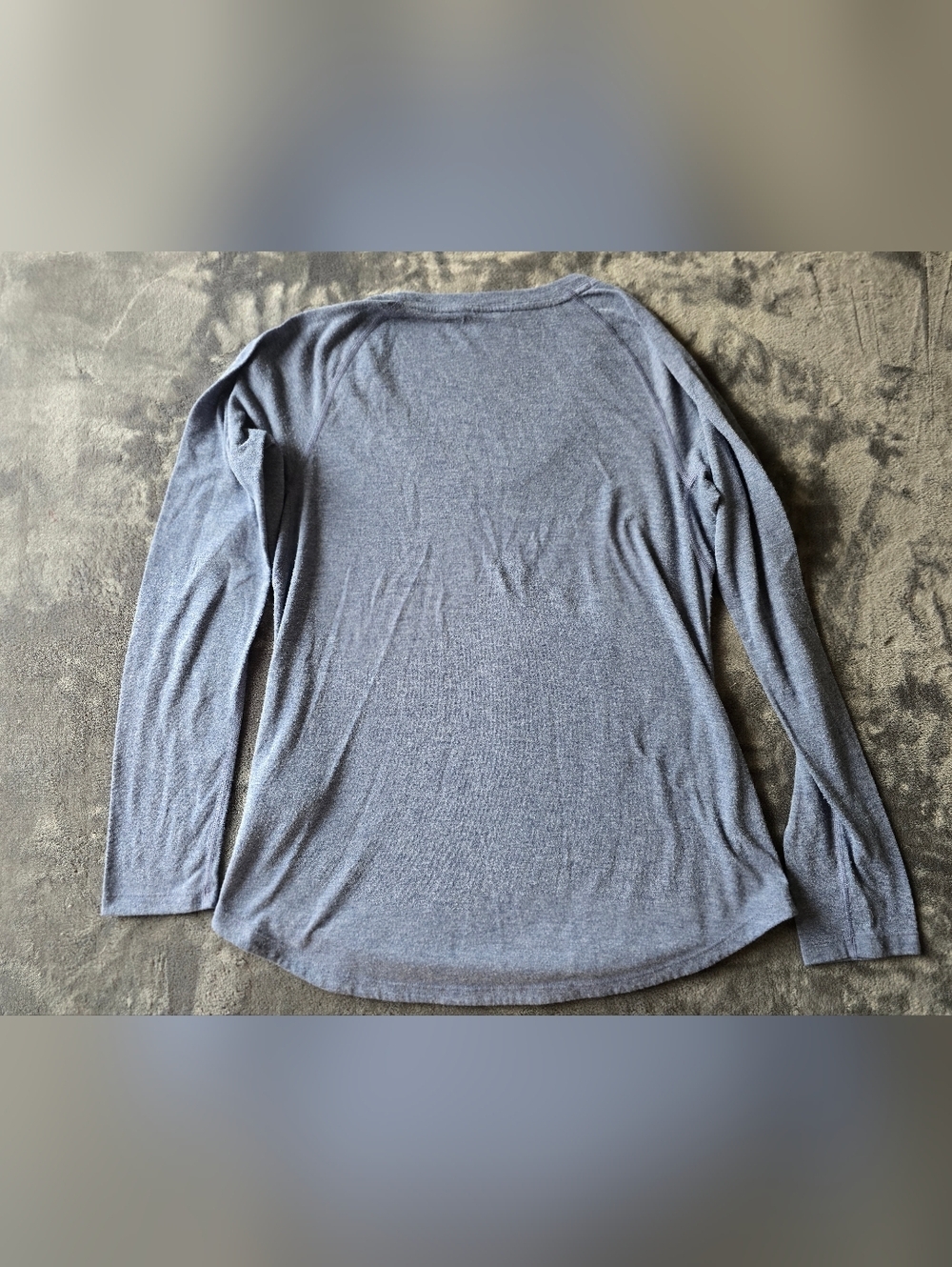 Patagonia Long Sleeved Capilene Cool Trail Shirt Size Medium - Picture 3 of 8